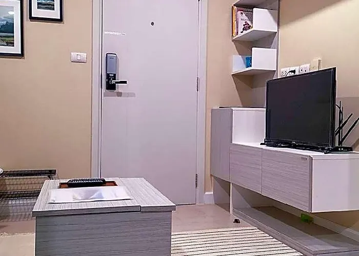 New W Pool And Gym Near Fashion Island Mall Holiday home *